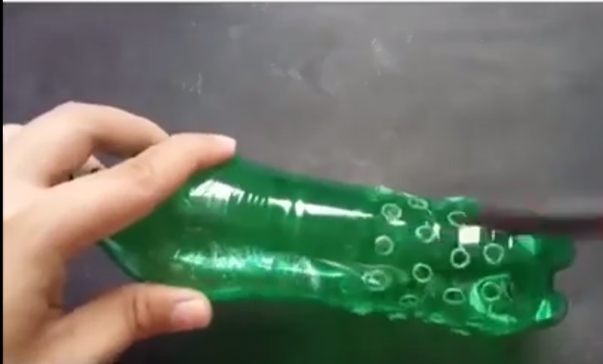 trasformare una bottiglia di plastica in un condizionatore
