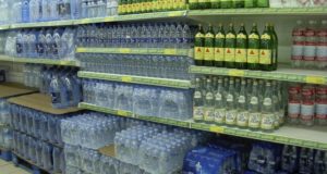 acqua minerale ritirata dai supermercati