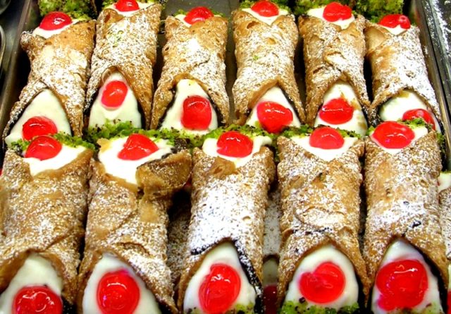 cannoli siciliani