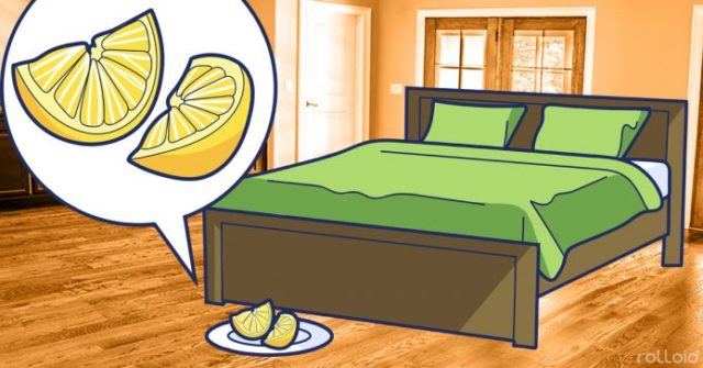 fetta di limone vicino al letto