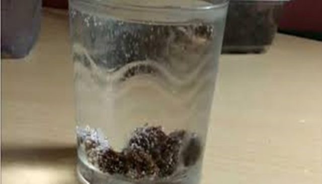 acqua di uva passa